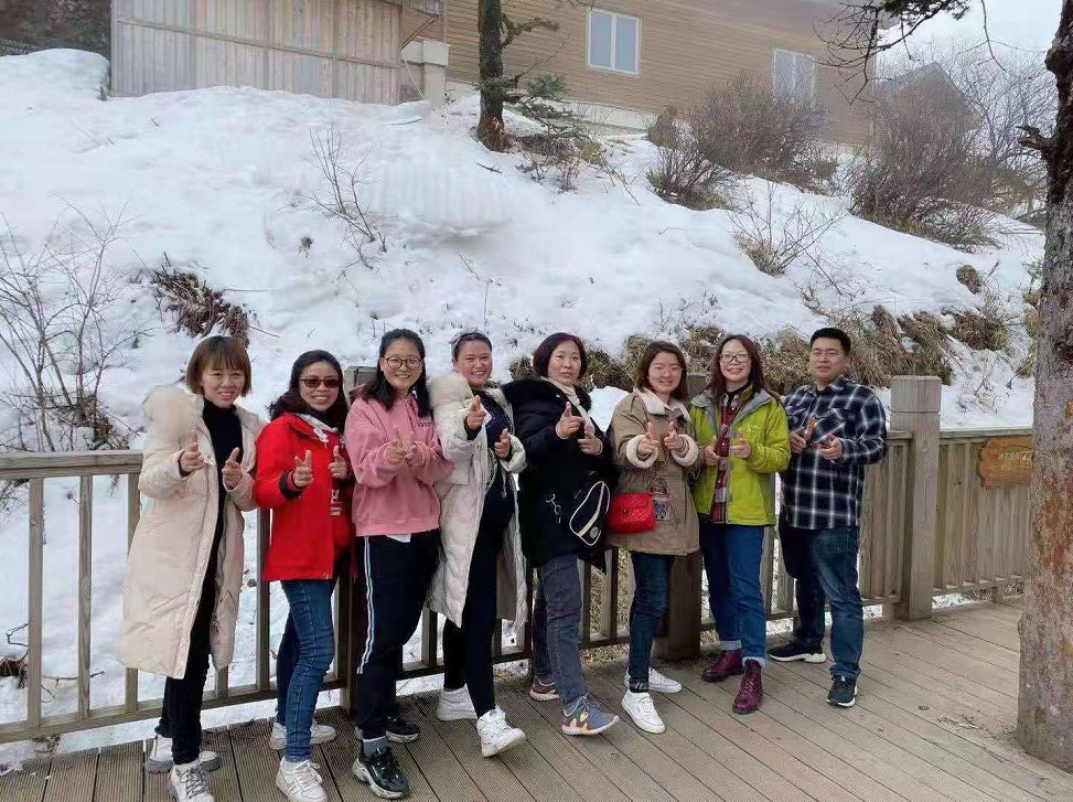 西岭雪山.jpg